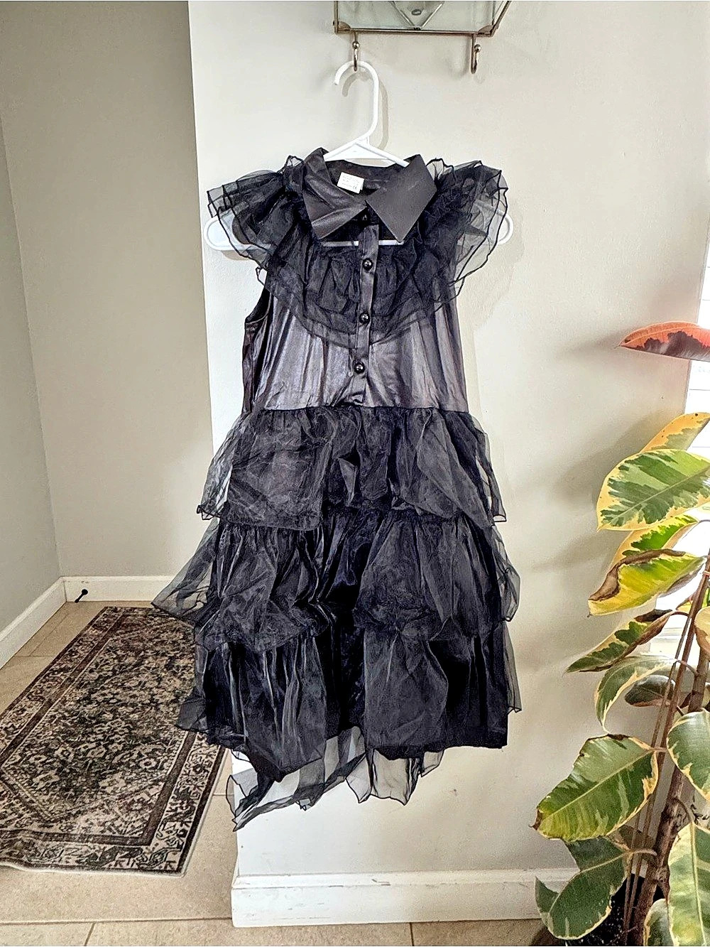 Girls 7-9 size Black Halloween Costume NWT